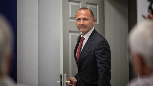 Р. Христов: Декарбонизацията трябва да се случи чрез бавен преход