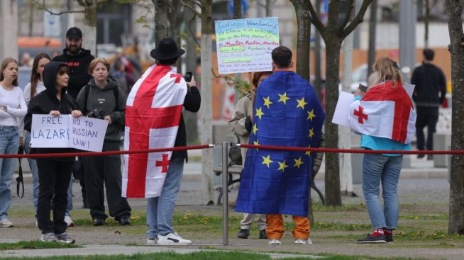 Законопроектът за "чуждестранните агенти" поставя Грузия на кръстопът