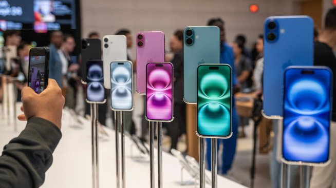 Apple и Мъск влизат в сблъсък заради планове за сателитна експанзия