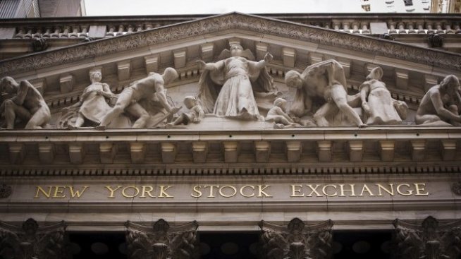 Dow Jones затвори борсовата сесия в САЩ на нов исторически връх