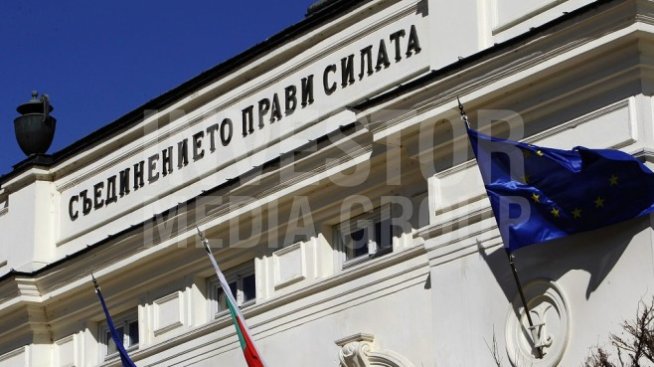 Регламентира се промишлената употребата на смеси, съдържащи наркотични вещества