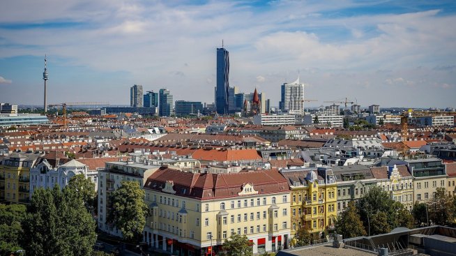 Австрия в капана между "отговорната" и "чувствителната" политика