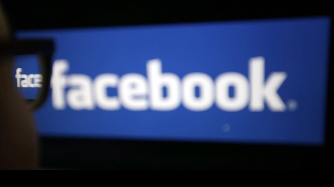 Facebook позволява на потребителите допълнително персонализиране на потока 