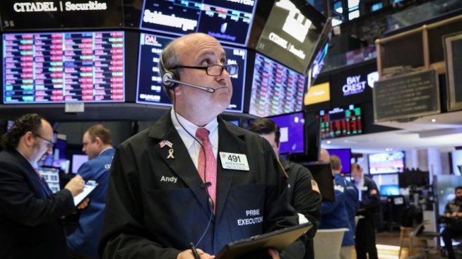 Wall Street получи лека отсрочка в петък, но за седмицата е на минус