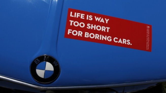 BMW понижава прогнозата си за приходите, но повишава тази за годишната печалба