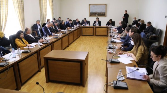 Държавата ще изкупи необходимите за населението количества зърно