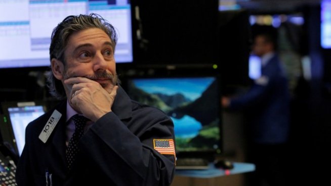 Wall Street е на червено на фона на продължаващите притеснения за икономиката