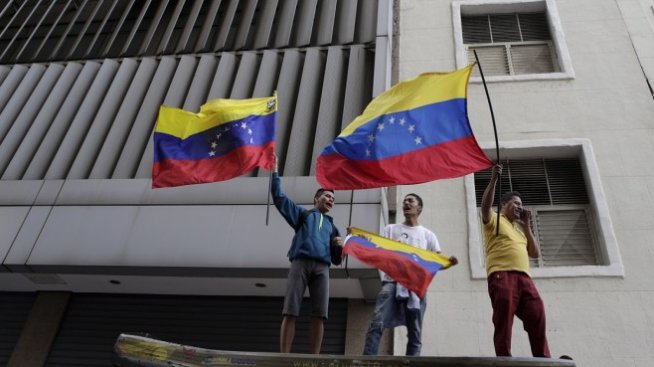 Венецуела е изложена на натиск отвън и вътрешни репресии