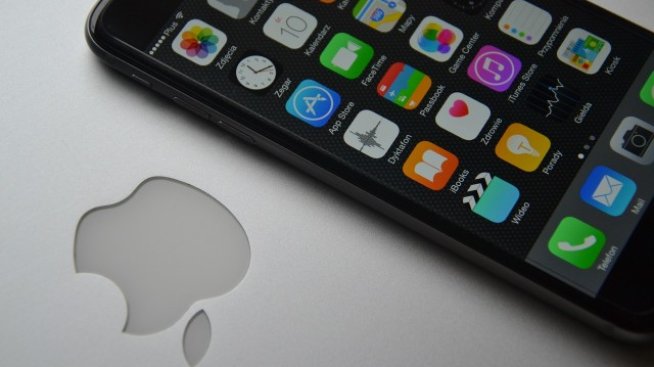 Apple губи блясъка си