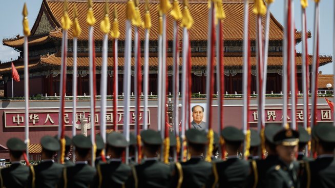 На 35-та годишнина от трагедията на площад "Тянанмън" над Китай се стели тишина