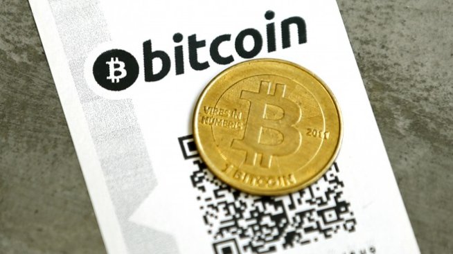 Въпреки разцепването си биткойнът достигна нови рекордни нива