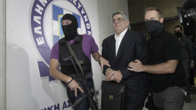 ЕС и МВФ прекратиха временно мисията си в Гърция