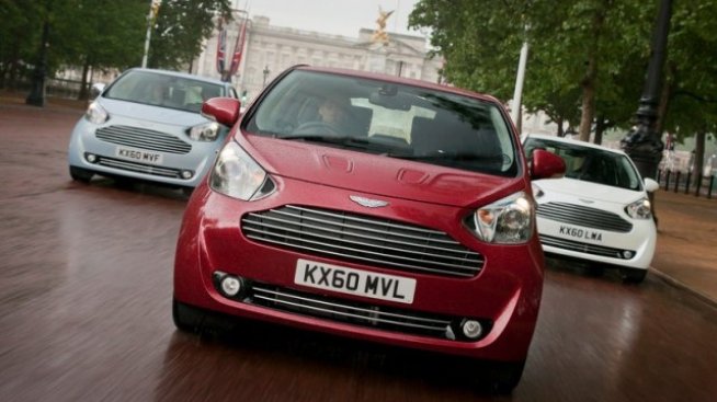 Най-малкият Aston Martin слиза от конвейера