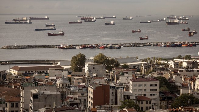 Москва: Движението на кораби в черноморския коридор е неприемливо