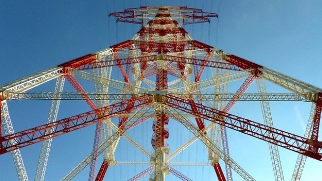 Електроенергията за бита поскъпва с близо 3%