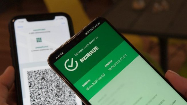 Обсъждат дали да се получава зелен сертификат и срещу тест за антитела