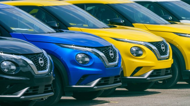 Nissan ще запушва финансови дупки с нов дълг за около 5 млрд. долара