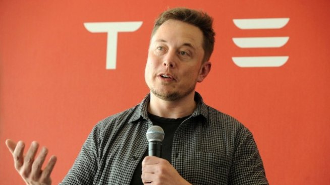 Трябва ли Мъск да бъде отстранен от Tesla?