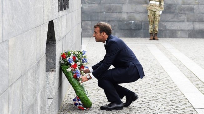 Еманюел Макрон пристигна  в Дания, за да преговаря за  европейската отбрана 