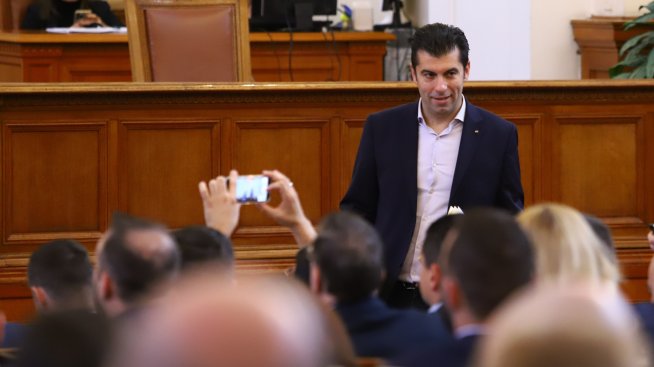 "Продължаваме промяната" няма да предложи кабинет, ако НС върне хартиената бюлетина