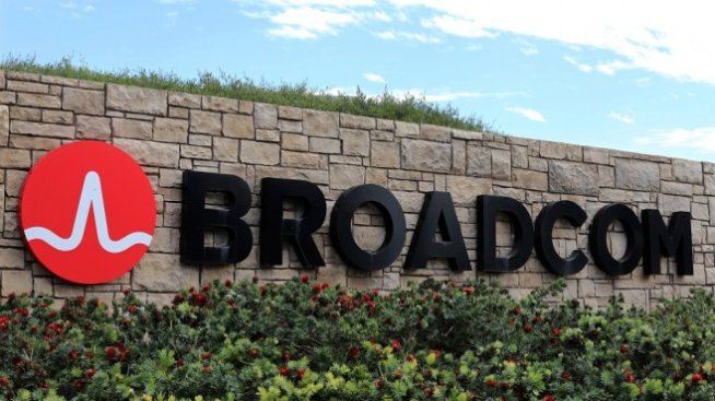 Broadcom остава имунизирана от кризата с Apple