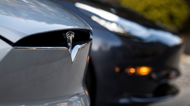 Tesla ще съкрати 75% от служителите в завода си в Невада