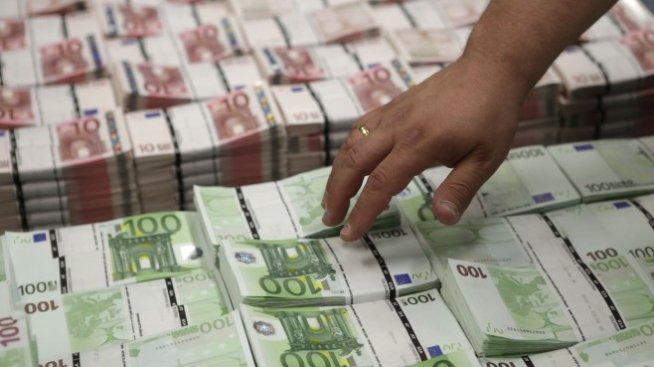 Европейската комисия замрази средства за Чехия на стойност 4,5 млрд. евро