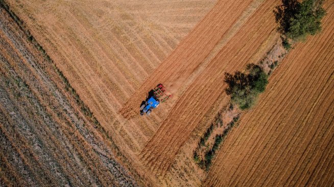Стартъп в САЩ използва натрошени скали, за да улавя въглероден диоксид