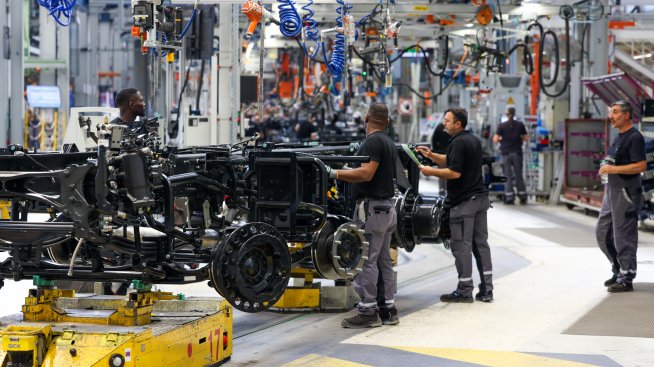 Германската икономика се е свила с повече от очакваното през второто тримесечие