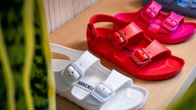 Печалбата на Birkenstock расте заради по-високите цени и търсенето в търговските вериги