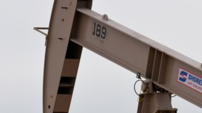 Петролът поевтинява с 30 долара за барел, ако Китай обърне поглед към Иран?