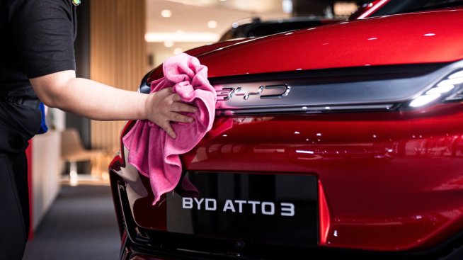 Търговска война около електромобилите с Китай може да навреди най-вече на производителите