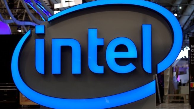 Бизнесът на Intel със сървърни чипове изостава от амбициите на компанията