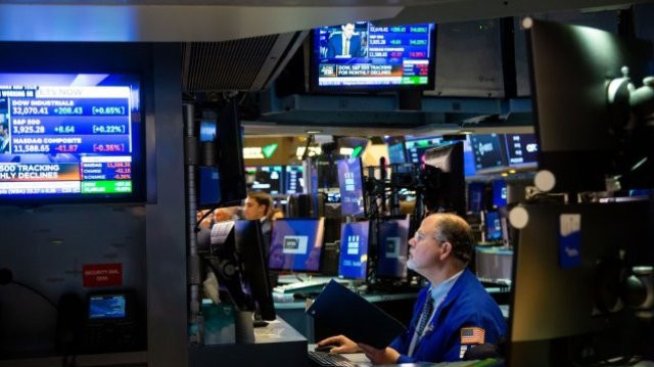 Индексите на Wall Street продължават ралито си в началото на новата седмица*