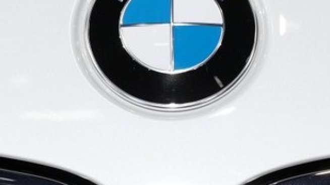BMW поема контрол върху китайското си съвместно дружество