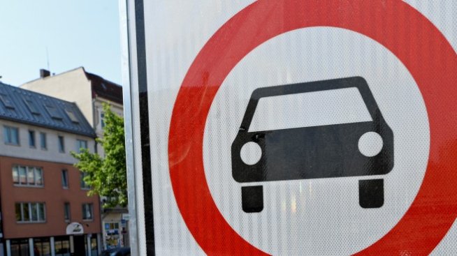 Брюксел налага глоби от по 350 евро за най-мръсните дизелови двигатели