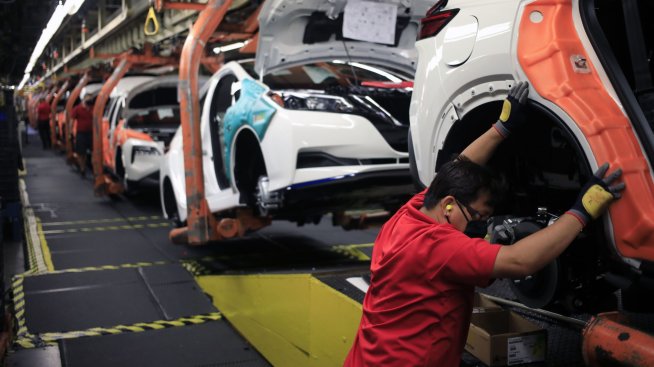 Секторът на услугите в САЩ расте със скромен темп, докато активността се охлажда