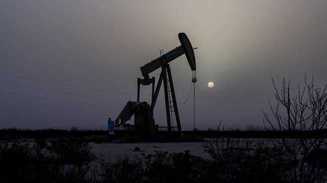 Китай увеличава инвестициите си в петролния сектор на Ирак