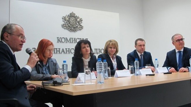 КФН отне лиценза на инвестиционните посредници Прогресива Трейдинг и Бета Корп