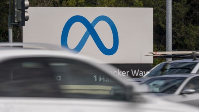 Facebook се завърна към ръст на потребителите