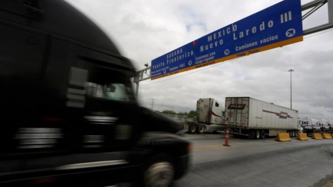 Мексико изрази готовност да обсъди, но не и да предоговаря NAFTA
