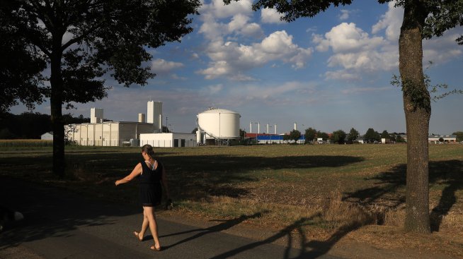 Най-голямото газово хранилище в Германия остава празно въпреки усилията да бъде запълнено