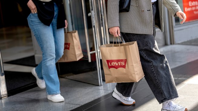 Levi's подсказва за потенциално сътрудничество с Бионсе