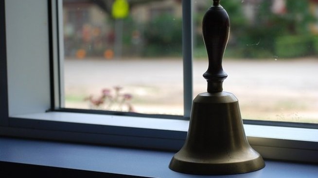 НС отхвърли предложението за разширяване на помощта за ученици