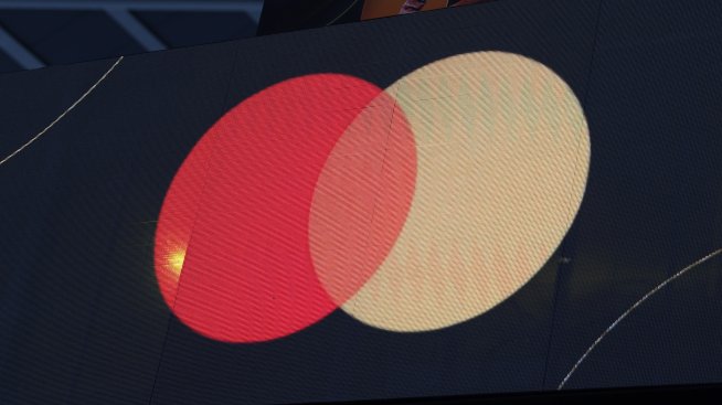 MasterCard обмисля премахването на номерата на картите при онлайн пазаруване