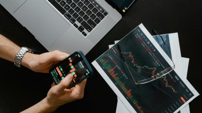 Иво Сеизов: Има рискове при използването на AI в търговията с финансови инструменти