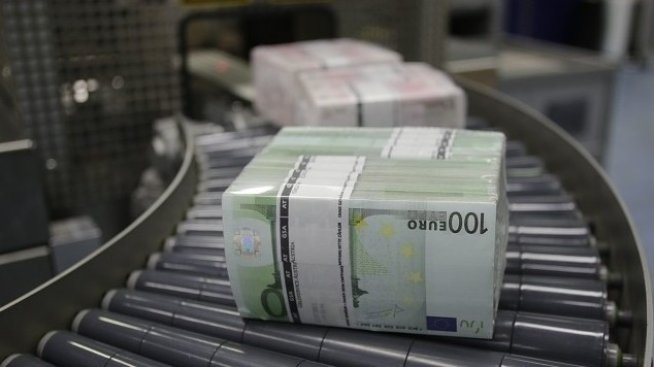 С над 50% на годишна база се свиха преките инвестиции от януари до април