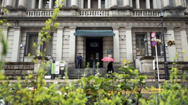 Япония остава непреклонна в плановете си за ултраразхлабена парична политика