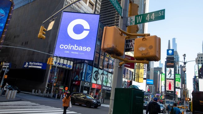 Криптоакциите се спасиха от сътресенията на пазара през април