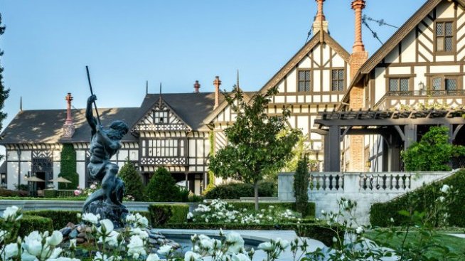 Банкер от Силициевата долина продава луксозната си къща за 27 млн. долара